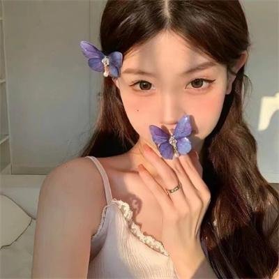 绿色椅子封面